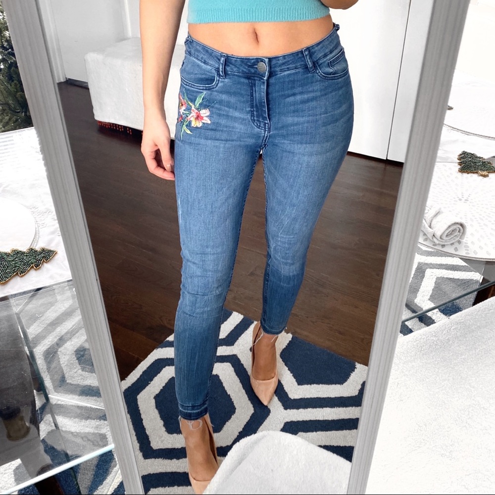 👖ESMARA SUPER SKINNY MEDIUM WAIST ANKLE DISTRESSED SKINNY JEANS!